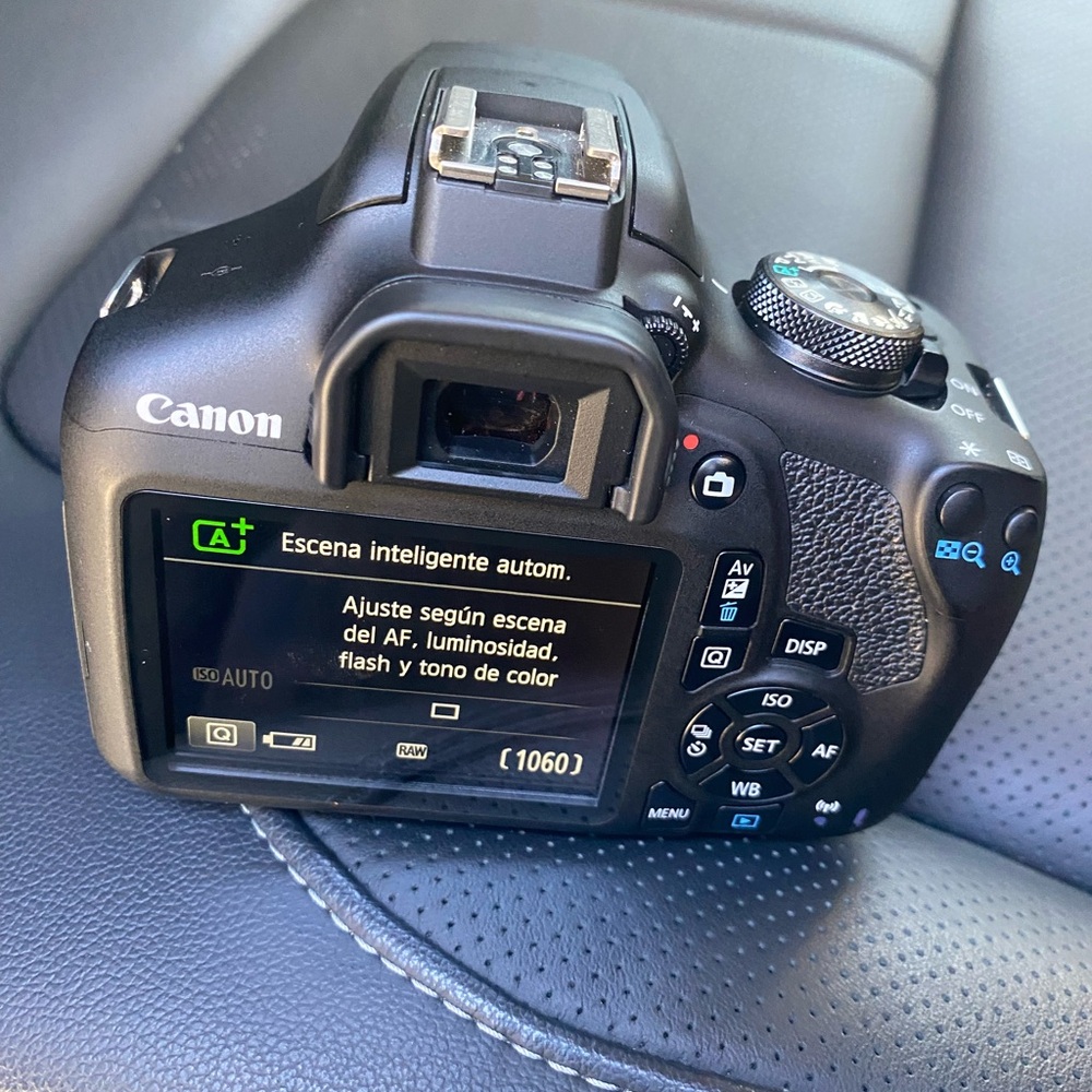 Canon - Picture 3 of 8